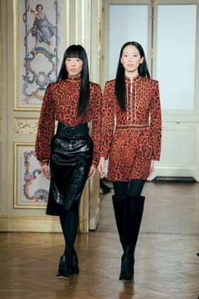 PFW - Leonard Runway A model presents a creation by Leonard Paris for the Womenswear Ready-to-wear Fall-Winter 2025 2026 collection as part of the Paris Fashion Week, in Paris, France on March 7, 2025. Photo by Alexis Jumeau ABACAPRESS.COM Paris France  Copyright: xJumeauxAlexis ABACAx