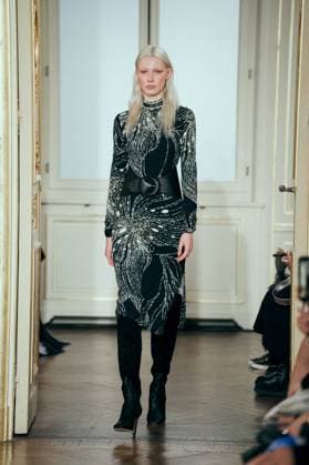 PFW - Leonard Runway A model presents a creation by Leonard Paris for the Womenswear Ready-to-wear Fall-Winter 2025 2026 collection as part of the Paris Fashion Week, in Paris, France on March 7, 2025. Photo by Alexis Jumeau ABACAPRESS.COM Paris France  Copyright: xJumeauxAlexis ABACAx