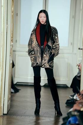 PFW - Leonard Runway A model presents a creation by Leonard Paris for the Womenswear Ready-to-wear Fall-Winter 2025 2026 collection as part of the Paris Fashion Week, in Paris, France on March 7, 2025. Photo by Alexis Jumeau ABACAPRESS.COM Paris France  Copyright: xJumeauxAlexis ABACAx