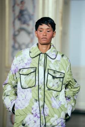 PFW - Leonard Runway A model presents a creation by Leonard Paris for the Womenswear Ready-to-wear Fall-Winter 2025 2026 collection as part of the Paris Fashion Week, in Paris, France on March 7, 2025. Photo by Alexis Jumeau ABACAPRESS.COM Paris France  Copyright: xJumeauxAlexis ABACAx