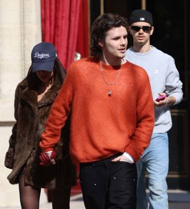 - Paris Fashion Week Celebrity Sighting, Paris, France - 7th March 2025. Daniel Weir Crystal Pix Romeo Beckham, Cruz Beckham and Jackie Apostle leaving Paris hotel. - Paris Fashion Week Celebrity Sighting, Paris, France - 7th March 2025. Daniel Weir Crystal Pix Paris Paris France Copyright: xDanxWeirx CP_Paris_Fashion_Week_Sighting_03
