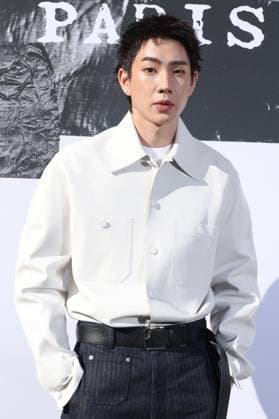 PFW Givenchy Photocall Off Adulkittiporn attending the Givenchy Womenswear Fall Winter 2025-2026 show as part of Paris Fashion Week on March 7, 2025 in Paris, France. Photo by Jerome Domine ABACAPRESS.COM  Copyright: xDominexJerome ABACAx