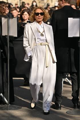 PFW Givenchy Outside Arrivals Marisa Berenson arriving at Givenchy show during Paris Fashion Week in Paris, France on March 7, 2025. Photo by Julien Reynaud APS-Medias ABACAPRESS.COM Paris France  Copyright: xReynaudxJulien APS-Medias ABACAx