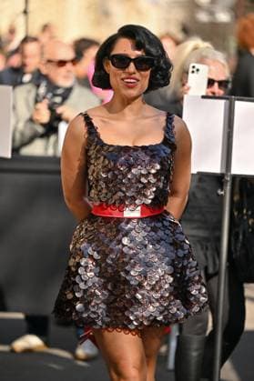 PFW Givenchy Outside Arrivals Raye arriving at Givenchy show during Paris Fashion Week in Paris, France on March 7, 2025. Photo by Julien Reynaud APS-Medias ABACAPRESS.COM Paris France  Copyright: xReynaudxJulien APS-Medias ABACAx