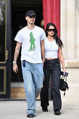 Romeo Beckham and his girlfriend Kim Turnbull leave La Réserve Paris Hotel and Spa for lunch on the sidelines of Paris Fashion Week PFW Romeo Beckham and his girlfriend Kim Turnbull leave La Réserve Paris Hotel and Spa for lunch on the sidelines of Paris Fashion Week PFW , in Paris, France, on March 7, 2025 Pierre Perusseau Bestimage Romeo Beckham and his girlfriend Kim Turnbull leave La Réserve Paris Hotel and Spa for lunch on the sidelines of Paris Fashion Week PFW , in Paris, France, on March 7, 2025 Paris France  Copyright: xPerusseaux-xDaxSilvax xBestimagexPerusseaux-xDaxSilvax xBestimagex