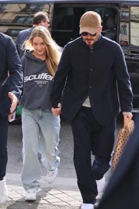 David Beckham and his daughter Harper Seven return to La Réserve Paris Hotel and Spa after a shopping spree on the sidelines of Paris Fashion Week PFW David Beckham and his daughter Harper Seven return to La Réserve Paris Hotel and Spa after a shopping spree on the sidelines of Paris Fashion Week PFW , in Paris, France, on March 7, 2025 Cyril Moreau Bestimage David Beckham and his daughter Harper Seven return to La Réserve Paris Hotel and Spa after a shopping spree on the sidelines of Paris Fashion Week PFW , in Paris, France, on March 7, 2025 Paris France  Copyright: xCYRILxMOREAUx xBESTIMAGExCYRILxMOREAUx xBESTIMAGEx