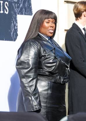Arrivals at the Givenchy Fashion Fall Winter 2025 2026 Ready to Wear Collection show during Paris Fashion Week PFW at the Hôtel de Camaran Yseult arrivals at the Givenchy Fashion Fall Winter 2025 2026 Ready to Wear Collection show during Paris Fashion Week PFW at the Hôtel de Camaran, in Paris, France, March 7, 2025 Denis Guignebourg Bestimage Arrivals at the Givenchy Fashion Fall Winter 2025 2026 Ready to Wear Collection show during Paris Fashion Week PFW at the Hôtel de Camaran, in Paris, France, March 7, 2025 Paris France  Copyright: xDenisxGuignebourgx xBestimagexDenisxGuignebourgx xBestimagex