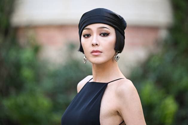 Entertainment Bilder des Tages PFW Leonard Paris Front Row Kiwi Lee attending the Leonard Paris Womenswear Fall Winter 2025-2026 show as part of Paris Fashion Week at L’Observatoire de Paris in Paris, France on March 07, 2025. Photo by Aurore Marechal ABACAPRESS.COM Paris France  Copyright: xMarechalxAurore ABACAx