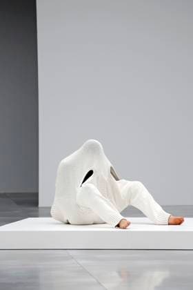 Issey Miyake Ready to Wear Fall Winter 2025 - Paris, March 2025 Issey Miyake Ready to Wear Fall Winter 2025 - Paris, March 2025, Credit:Zeppelin Avalon  Copyright: xZeppelinx xAvalonx 0973405371