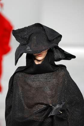 Issey Miyake, Ready to Wear Fall Winter 2025 - Paris, March 2025 Issey Miyake, Ready to Wear Fall Winter 2025 - Paris, March 2025, Credit:Zeppelin Avalon  Copyright: xZeppelinx xAvalonx 0973485380