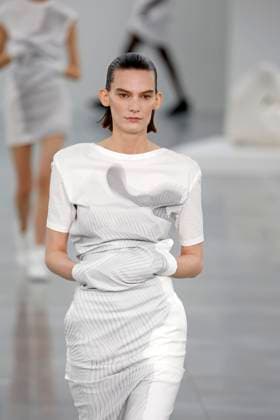 Issey Miyake, Ready to Wear Fall Winter 2025 - Paris, March 2025 Issey Miyake, Ready to Wear Fall Winter 2025 - Paris, March 2025, Credit:Zeppelin Avalon  Copyright: xZeppelinx xAvalonx 0973486335