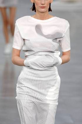 Issey Miyake, Ready to Wear Fall Winter 2025 - Paris, March 2025 Issey Miyake, Ready to Wear Fall Winter 2025 - Paris, March 2025, Credit:Zeppelin Avalon  Copyright: xZeppelinx xAvalonx 0973486698
