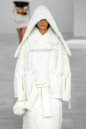 Issey Miyake, Ready to Wear Fall Winter 2025 - Paris, March 2025 Issey Miyake, Ready to Wear Fall Winter 2025 - Paris, March 2025, Credit:Zeppelin Avalon  Copyright: xZeppelinx xAvalonx 0973487130