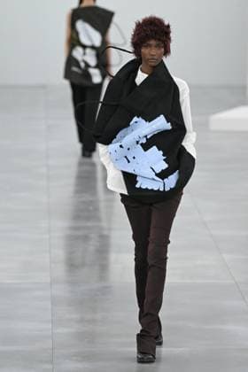 PFW Issey Miyake Runway A model walks the runway during the Issey Miyake Womenswear Fall Winter 2025-2026 show as part of Paris Fashion Week in Paris, France on March 07, 2025. Photo by Aurore Marechal ABACAPRESS.COM Paris France  Copyright: xMarechalxAurore ABACAx