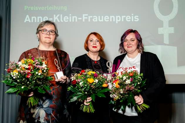 Preisverleihung des Anne-Klein-Frauenpreises am 07.03.2025 Darya Afanasyeva, Irina Alkhovka und Julia Mickiewicz erhalten während der Preisverleihung 2025 jeweils den Anne Klein Frauenpreis. Copyright: xEVENTPRESSxJeremyxKnowlesx