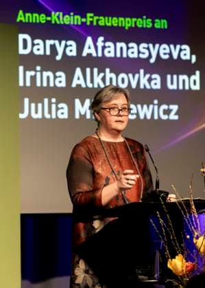 Preisverleihung des Anne-Klein-Frauenpreises am 07.03.2025 Die belarussische Autorin Irina Alkhovka hält eine Rede nach der Verleihung des Anne Klein Frauenpreises 2025. Copyright: xEVENTPRESSxJeremyxKnowlesx