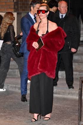 PFW Victoria Beckham Outside Arrivals Guest arriving at Victoria Beckham show during Paris Fashion Week in Paris, France on March 7, 2025. Photo by Julien Reynaud APS-Medias ABACAPRESS.COM Paris France  Copyright: xReynaudxJulien APS-Medias ABACAx