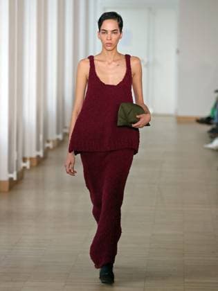 PFW - Christian Wijnants Runway A model walks the runway during the Christian Wijnants Womenswear Fall Winter 2025-2026 show as part of Paris Fashion, on March 7, 2025 in Paris, France. Photo by Alain-Gil Gonzalez ABACAPRESS.COM Paris France  Copyright: xGonzalezxAlain-Gil ABACAx