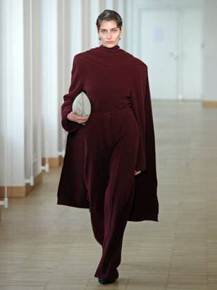 PFW - Christian Wijnants Runway A model walks the runway during the Christian Wijnants Womenswear Fall Winter 2025-2026 show as part of Paris Fashion, on March 7, 2025 in Paris, France. Photo by Alain-Gil Gonzalez ABACAPRESS.COM Paris France  Copyright: xGonzalezxAlain-Gil ABACAx