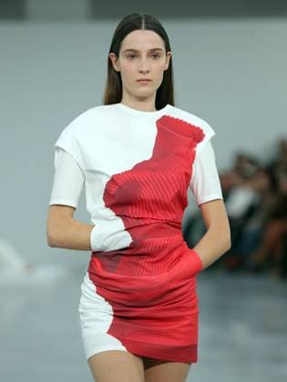 PFW - Issey Miyake Runway A model walks the runway during the Issey Miyake Womenswear Fall Winter 2025-2026 show as part of Paris Fashion, on March 7, 2025 in Paris, France. Photo by Alain-Gil Gonzalez ABACAPRESS.COM Paris France  Copyright: xGonzalezxAlain-Gil ABACAx