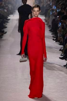 Paris Fashion Week, Victoria Beckham Modenschau . 07 03 2025. Paris, France. Victoria Beckham show at Paris Fashion Week for Autumn Winter 2025 26 .  xi-Imagesx IIM-25791-0083