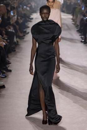 Paris Fashion Week, Victoria Beckham Modenschau . 07 03 2025. Paris, France. Victoria Beckham show at Paris Fashion Week for Autumn Winter 2025 26 .  xi-Imagesx IIM-25791-0089