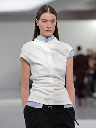 PFW - Issey Miyake Runway A model walks the runway during the Issey Miyake Womenswear Fall Winter 2025-2026 show as part of Paris Fashion, on March 7, 2025 in Paris, France. Photo by Alain-Gil Gonzalez ABACAPRESS.COM Paris France  Copyright: xGonzalezxAlain-Gil ABACAx