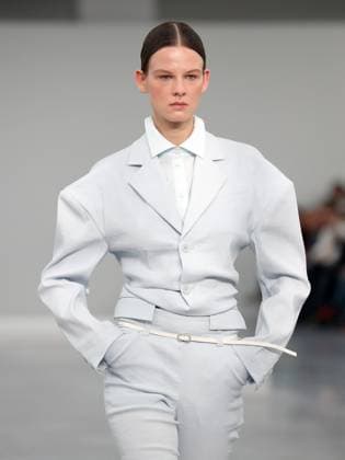 PFW - Issey Miyake Runway A model walks the runway during the Issey Miyake Womenswear Fall Winter 2025-2026 show as part of Paris Fashion, on March 7, 2025 in Paris, France. Photo by Alain-Gil Gonzalez ABACAPRESS.COM Paris France  Copyright: xGonzalezxAlain-Gil ABACAx