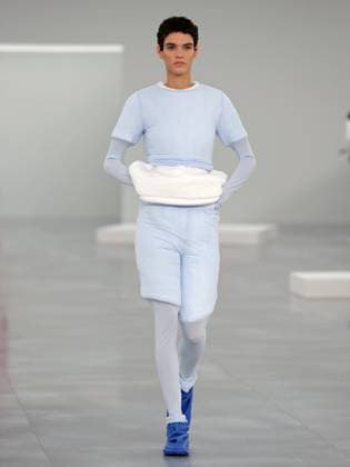 PFW - Issey Miyake Runway A model walks the runway during the Issey Miyake Womenswear Fall Winter 2025-2026 show as part of Paris Fashion, on March 7, 2025 in Paris, France. Photo by Alain-Gil Gonzalez ABACAPRESS.COM Paris France  Copyright: xGonzalezxAlain-Gil ABACAx