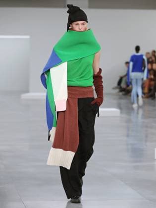 PFW - Issey Miyake Runway A model walks the runway during the Issey Miyake Womenswear Fall Winter 2025-2026 show as part of Paris Fashion, on March 7, 2025 in Paris, France. Photo by Alain-Gil Gonzalez ABACAPRESS.COM Paris France  Copyright: xGonzalezxAlain-Gil ABACAx