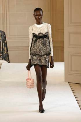 Giambattista Valli Ready to wear fall winter 2025 26 Paris March 2005 Giambattista Valli Ready to wear fall winter 2025 26 Paris March 2005, Credit:Zeppelin Avalon  Copyright: xZeppelinx xAvalonx 0973647850