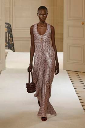 Giambattista Valli Ready to wear fall winter 2025 26 Paris March 2005 Giambattista Valli Ready to wear fall winter 2025 26 Paris March 2005, Credit:Zeppelin Avalon  Copyright: xZeppelinx xAvalonx 0973649255
