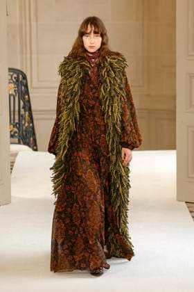 Giambattista Valli Ready to wear fall winter 2025 26 Paris March 2005 Giambattista Valli Ready to wear fall winter 2025 26 Paris March 2005, Credit:Zeppelin Avalon  Copyright: xZeppelinx xAvalonx 0973649713