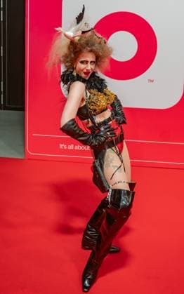 20250307 Red Carpet Verleihung 25. Amadeus Austrian Music Awards WIEN, OESTERREICH - 07. MAERZ: Saengerin, Komponistin und Songwriterin Ankathie Koi bei ihrer Ankunft am Redcarpet anlaesslich der Verleihung des 25. Amadeus Austria Music Awards 2025 in der MARX Halle am 07. Maerz 20253 in Wien, Oesterreich. 250307_SEPA_17_099 Copyright: xIsabellexOuvrardx SEPAxMedia