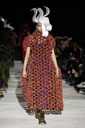 Noir Kei Ninomiya Ready to wear fall winter 2025 26 Paris March 2005 Noir Kei Ninomiya Ready to wear fall winter 2025 26 Paris March 2005, Credit:Zeppelin Avalon  Copyright: xZeppelinx xAvalonx 0973729371