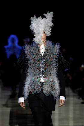 Noir Kei Ninomiya Ready to wear fall winter 2025 26 Paris March 2005 Noir Kei Ninomiya Ready to wear fall winter 2025 26 Paris March 2005, Credit:Zeppelin Avalon  Copyright: xZeppelinx xAvalonx 0973751977