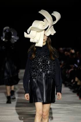 Noir Kei Ninomiya Ready to wear fall winter 2025 26 Paris March 2005 Noir Kei Ninomiya Ready to wear fall winter 2025 26 Paris March 2005, Credit:Zeppelin Avalon  Copyright: xZeppelinx xAvalonx 0973752448