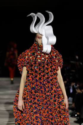 Noir Kei Ninomiya Ready to wear fall winter 2025 26 Paris March 2005 Noir Kei Ninomiya Ready to wear fall winter 2025 26 Paris March 2005, Credit:Zeppelin Avalon  Copyright: xZeppelinx xAvalonx 0973752896