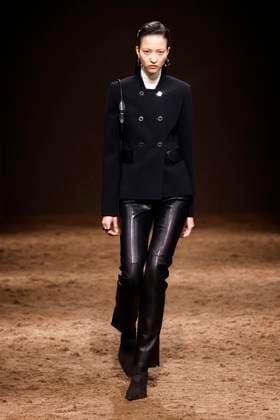 HERMES Ready to wear fall winter 2025 26 Paris March 2005 HERMES Ready to wear fall winter 2025 26 Paris March 2005, Credit:Zeppelin Avalon  Copyright: xZeppelinx xAvalonx 0973819840