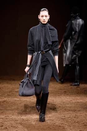 HERMES Ready to wear fall winter 2025 26 Paris March 2005 HERMES Ready to wear fall winter 2025 26 Paris March 2005, Credit:Zeppelin Avalon  Copyright: xZeppelinx xAvalonx 0973819964