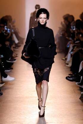 Elie Saab Ready to wear fall winter 2025 26 Paris March 2005 Elie Saab Ready to wear fall winter 2025 26 Paris March 2005, Credit:Zeppelin Avalon  Copyright: xZeppelinx xAvalonx 0973823064