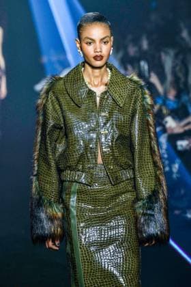 PFW - Georges Hobeika Runway - Paris A model walks the runway during the Georges Hobeika Womenswear Fall Winter 2025-2026 show as part of Paris Fashion Week at Palais De Tokyo in Paris, France, on March 08, 2025. Photo by Shootpix ABACAPRESS.COM Paris France  Copyright: xShootpix ABACAx