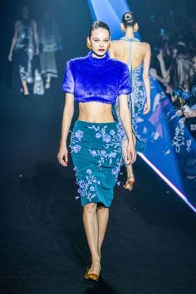 PFW - Georges Hobeika Runway - Paris A model walks the runway during the Georges Hobeika Womenswear Fall Winter 2025-2026 show as part of Paris Fashion Week at Palais De Tokyo in Paris, France, on March 08, 2025. Photo by Shootpix ABACAPRESS.COM Paris France  Copyright: xShootpix ABACAx