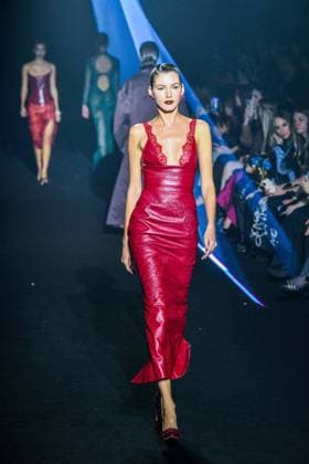 PFW - Georges Hobeika Runway - Paris A model walks the runway during the Georges Hobeika Womenswear Fall Winter 2025-2026 show as part of Paris Fashion Week at Palais De Tokyo in Paris, France, on March 08, 2025. Photo by Shootpix ABACAPRESS.COM Paris France  Copyright: xShootpix ABACAx