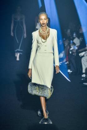 PFW - Georges Hobeika Runway - Paris A model walks the runway during the Georges Hobeika Womenswear Fall Winter 2025-2026 show as part of Paris Fashion Week at Palais De Tokyo in Paris, France, on March 08, 2025. Photo by Shootpix ABACAPRESS.COM Paris France  Copyright: xShootpix ABACAx