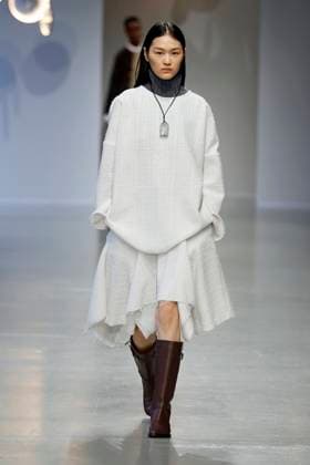 Niccolo Pasqualetti Ready to wear fall winter 2025 26 Paris March 2005 Niccolo Pasqualetti Ready to wear fall winter 2025 26 Paris March 2005, Credit:Zeppelin Avalon  Copyright: xZeppelinx xAvalonx 0974076871