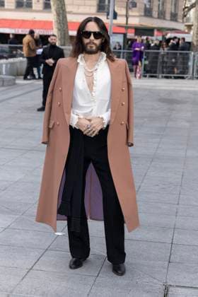 Celebrities at Valentino Fashion Show Jared Leto Photo Call for Le Défilé Valentino Collection Prêt à Porter Automne Hiver 2025 2026 lors de la Fashion Week de Paris PFW , le 9 mars 2025 Olivier Borde Bestimage Celebrities at Valentino Fashion Show Ready to Wear Collection Fall Winter 2025 2026 during Paris Fashion Week, on march 9th 2025 Olivier Borde Bestimage  Copyright: xOLIVIERxBORDEx xBESTIMAGExOLIVIERxBORDEx xBESTIMAGEx