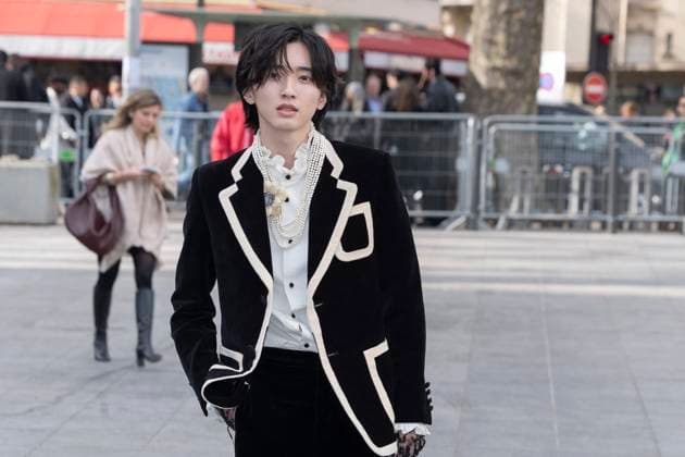 Celebrities at Valentino Fashion Show Shunsuke Michieda Photo Call for Le Défilé Valentino Collection Prêt à Porter Automne Hiver 2025 2026 lors de la Fashion Week de Paris PFW , le 9 mars 2025 Olivier Borde Bestimage Celebrities at Valentino Fashion Show Ready to Wear Collection Fall Winter 2025 2026 during Paris Fashion Week, on march 9th 2025 Olivier Borde Bestimage  Copyright: xOLIVIERxBORDEx xBESTIMAGExOLIVIERxBORDEx xBESTIMAGEx