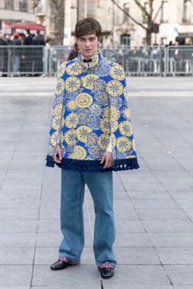 Celebrities at Valentino Fashion Show Lorenzo Zurzolo Photo Call for Le Défilé Valentino Collection Prêt à Porter Automne Hiver 2025 2026 lors de la Fashion Week de Paris PFW , le 9 mars 2025 Olivier Borde Bestimage Celebrities at Valentino Fashion Show Ready to Wear Collection Fall Winter 2025 2026 during Paris Fashion Week, on march 9th 2025 Olivier Borde Bestimage  Copyright: xOLIVIERxBORDEx xBESTIMAGExOLIVIERxBORDEx xBESTIMAGEx