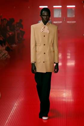 Valentino Ready to wear fall winter 2025 26 Paris March 2005 Valentino Ready to wear fall winter 2025 26 Paris March 2005, Credit:Zeppelin Avalon  Copyright: xZeppelinx xAvalonx 0974099777